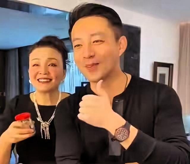 汪总说了几句话，没人听得舒服，他说品牌和前妻无关，这话兰姐听了，怎么会不心疼，儿