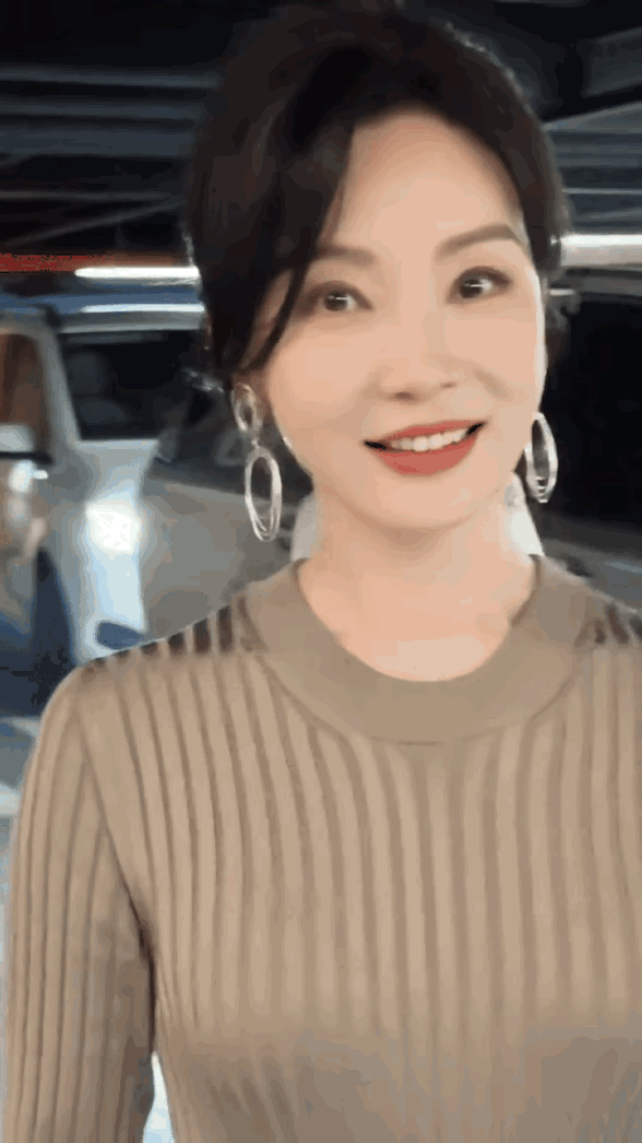 陈数这种应该没人会在意她能不能生孩子吧！其实我最佩服的还是她的思想高度有几个