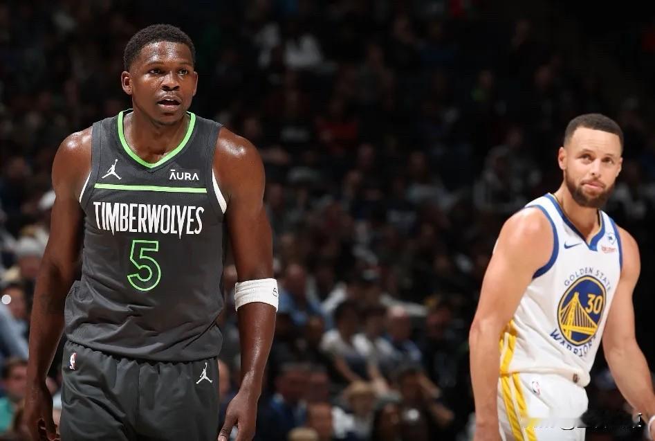 爱德华兹和斯蒂芬curry谁更应该成为西部全明星首发呢？？华子：场均30分5篮