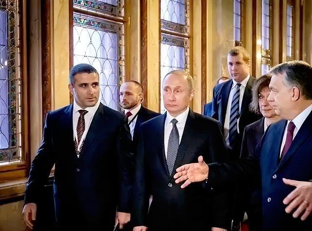 终于知道普京为什么敢去美国领土阿拉斯加州了，原来这个地方距离俄罗斯本土最近的地方