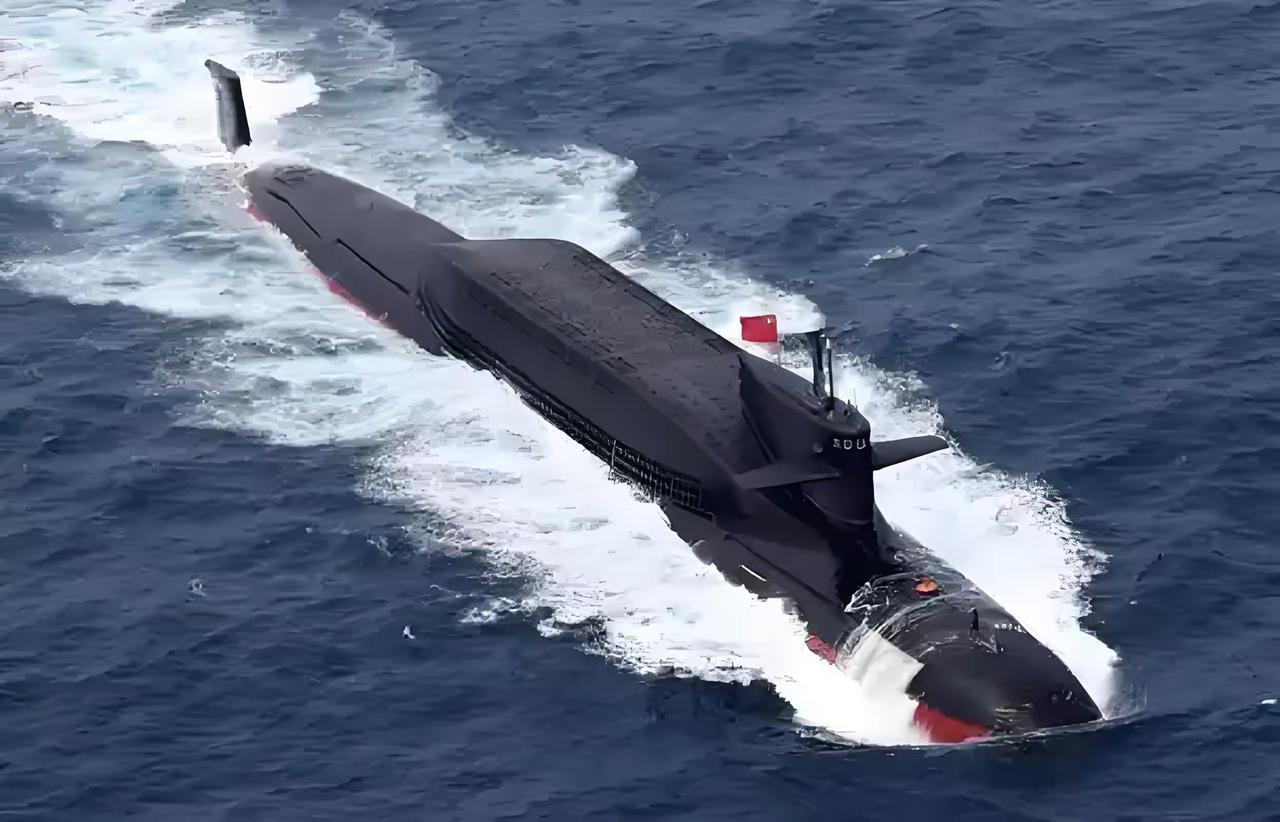 靠“漂亮国”撑腰就敢在南海撒野，菲律宾画个演习区就想抢中国地盘，简直是茅厕里点灯