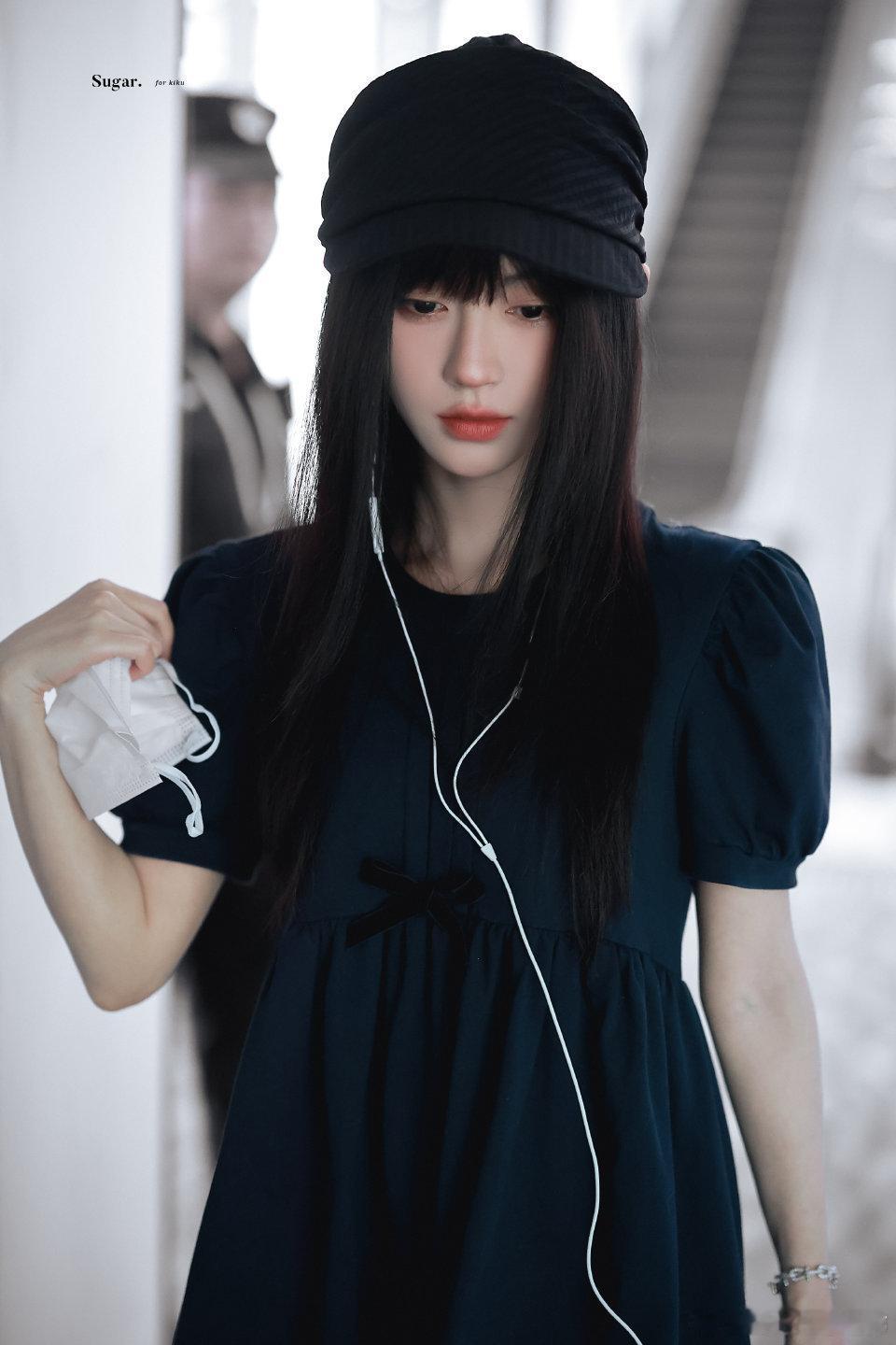 鞠婧祎涂口红眼神姐姐好忧郁要
