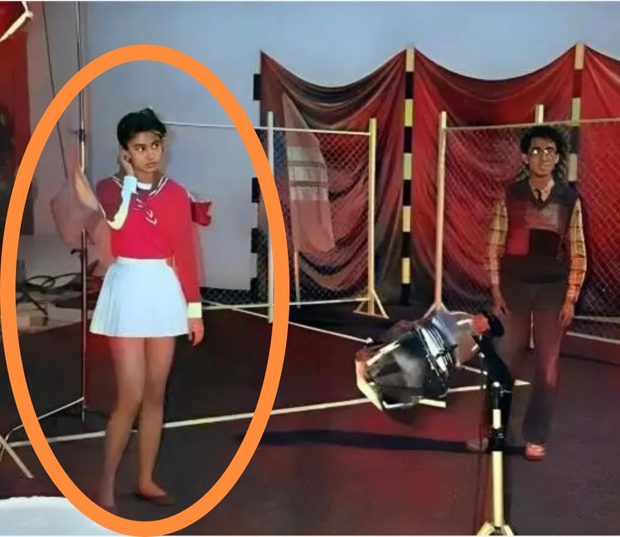 这个竟然是年轻时的大美女李嘉欣？怎么看着不太像啊！拼命仔细看看也不觉得像她，感觉