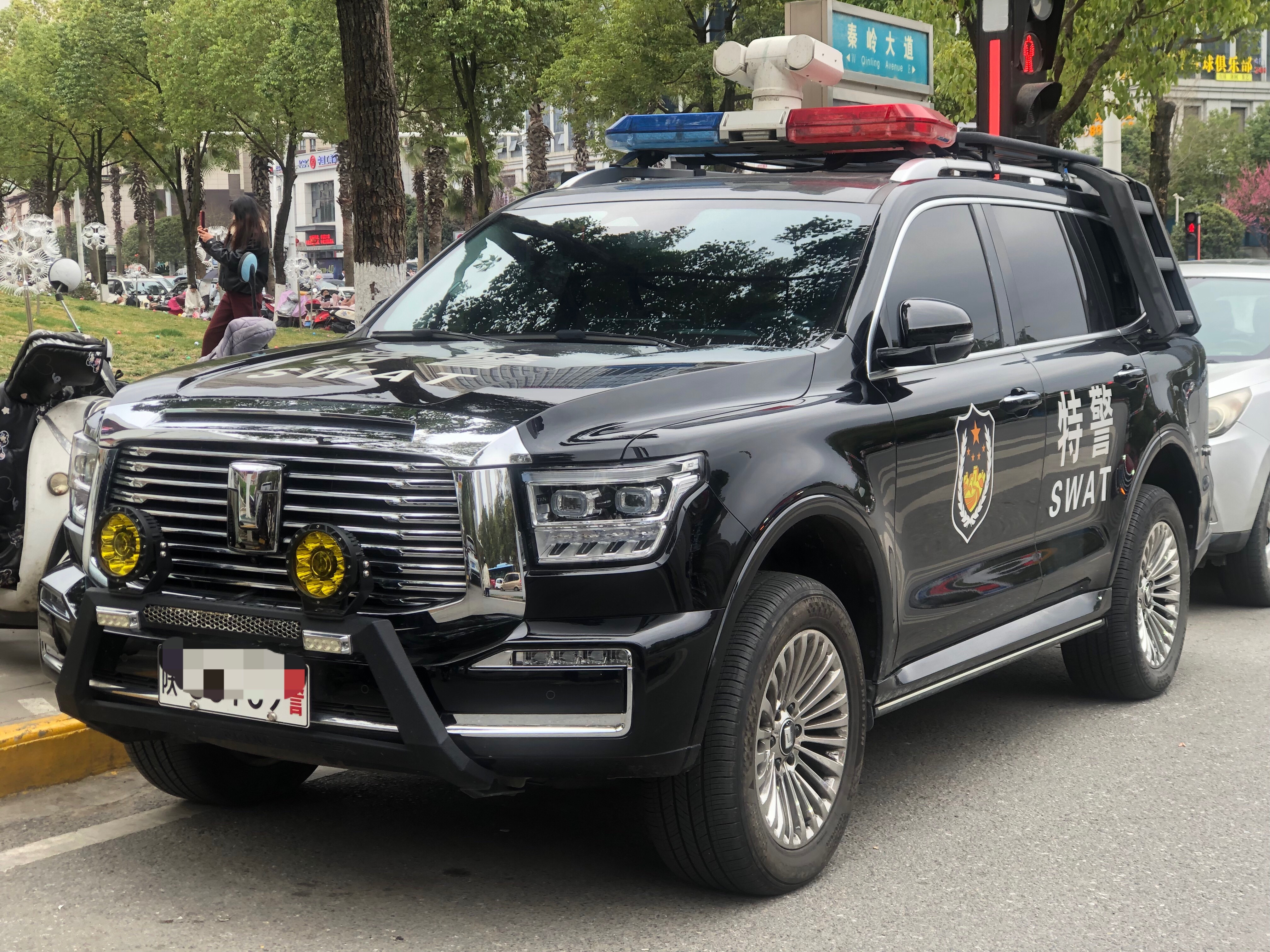 警车坦克500