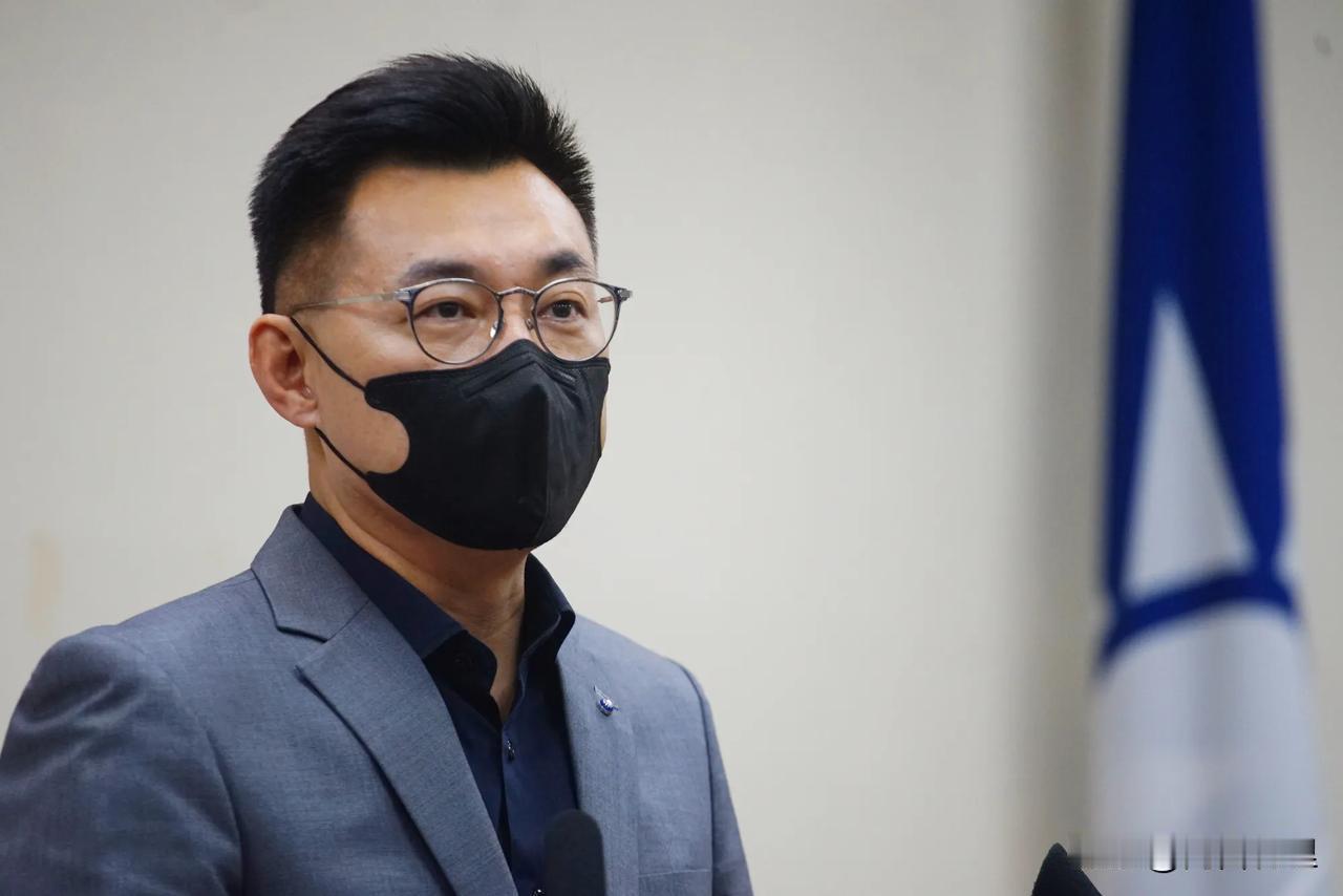 江启臣突然发文猛批郑丽文关于“九二共识”的说法“越线”了。直接把国民党最尴尬的疮