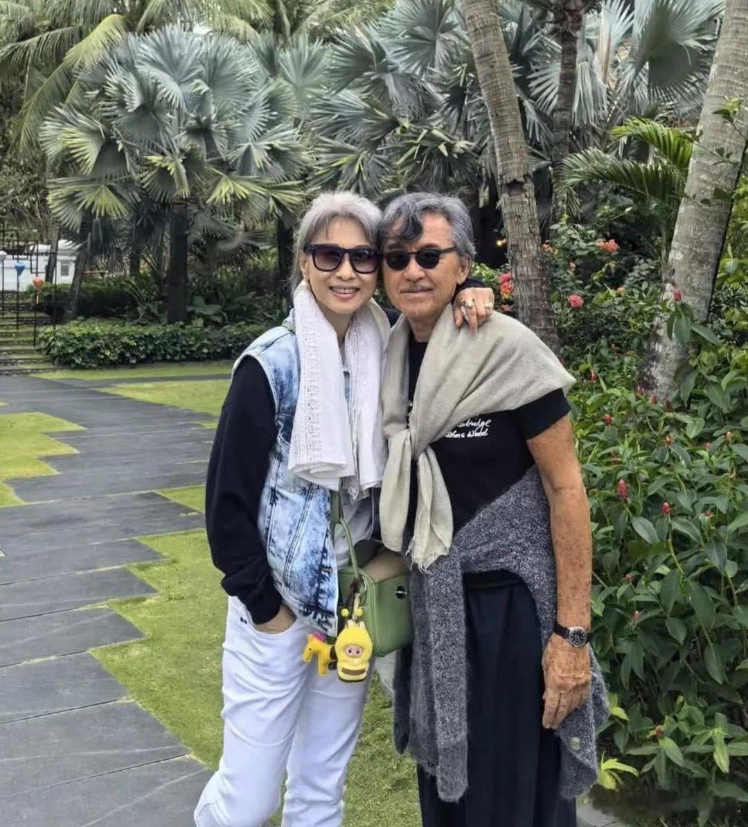 78岁林子祥和家人一起到越南度假，叶蒨文牵着小孙女，一家人看起来其乐融融。叶蒨文