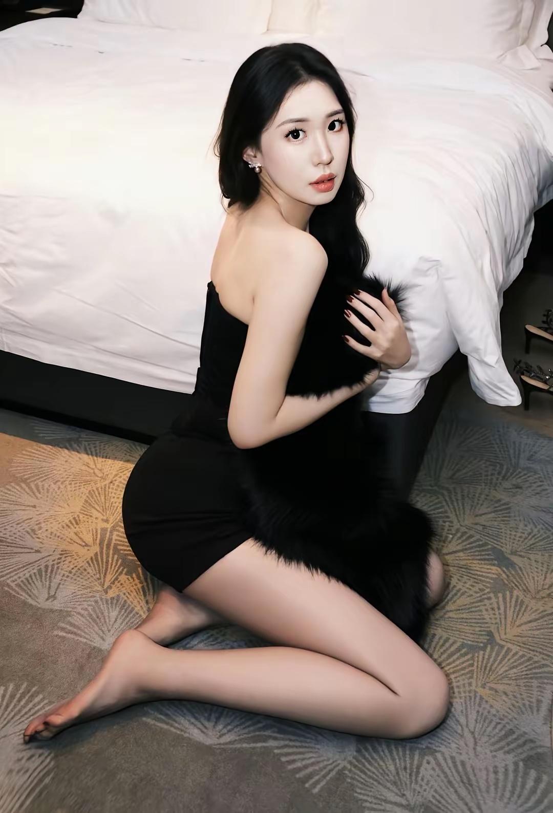 回眸一笑百媚生