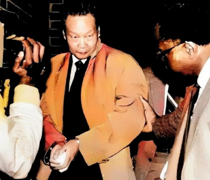 1986年，潜伏美国37年的我国王牌特工金无怠被捕，面对严酷刑罚，他突然来了一句