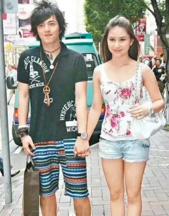 不得不说，跟何超莲交往过的男生就没有丑的…