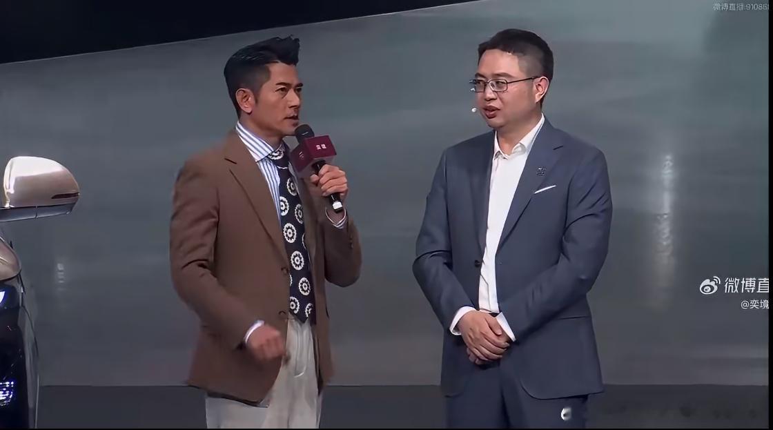 8月18日奕境X9正式预售，郭富城不仅出任全球代言人，更以“001号车主”身份锁定首台新车，其从紧张