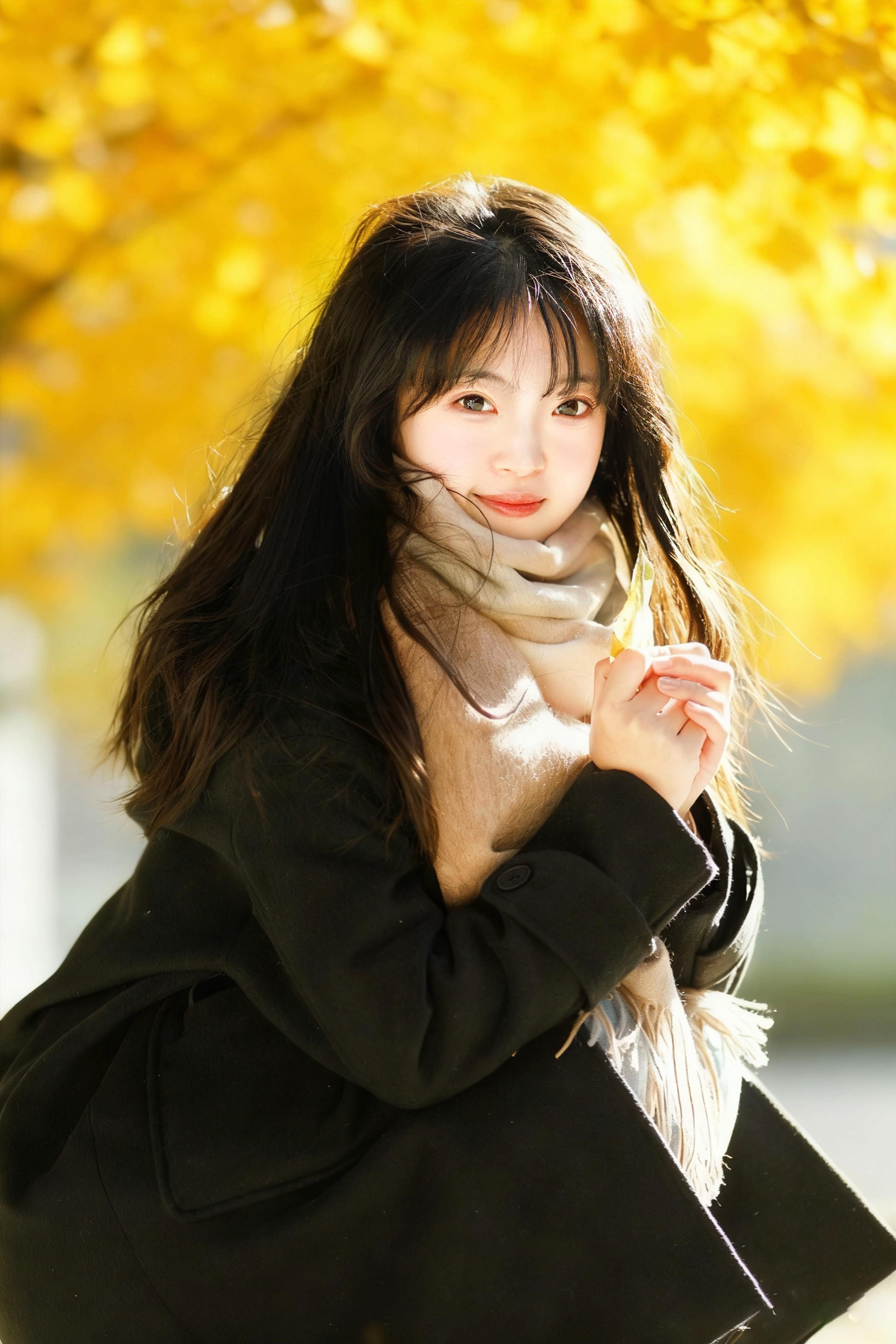 当摄影师成为自己的模特🍂。🍂当摄影师很长时间了，但是属于自己的风格...