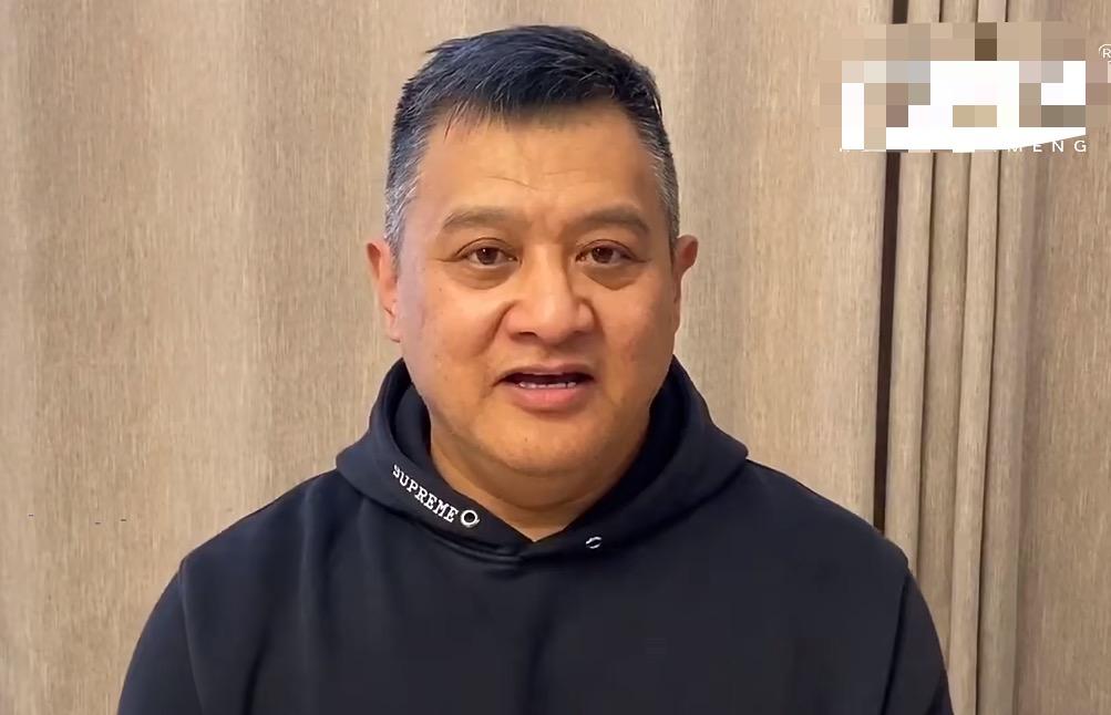 搜了一下演员寇占文被公开悬赏700萬的原因以后再也不敢和他一样随便替別人担保