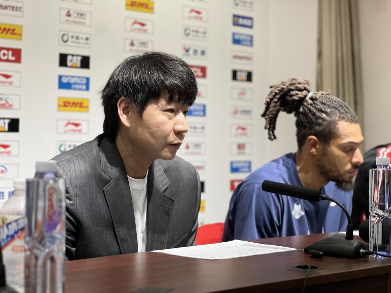 惨败23分啊，手凉心更凉，看这场球真是心拔凉拔凉的。这还是我们熟悉的山东队吗？对