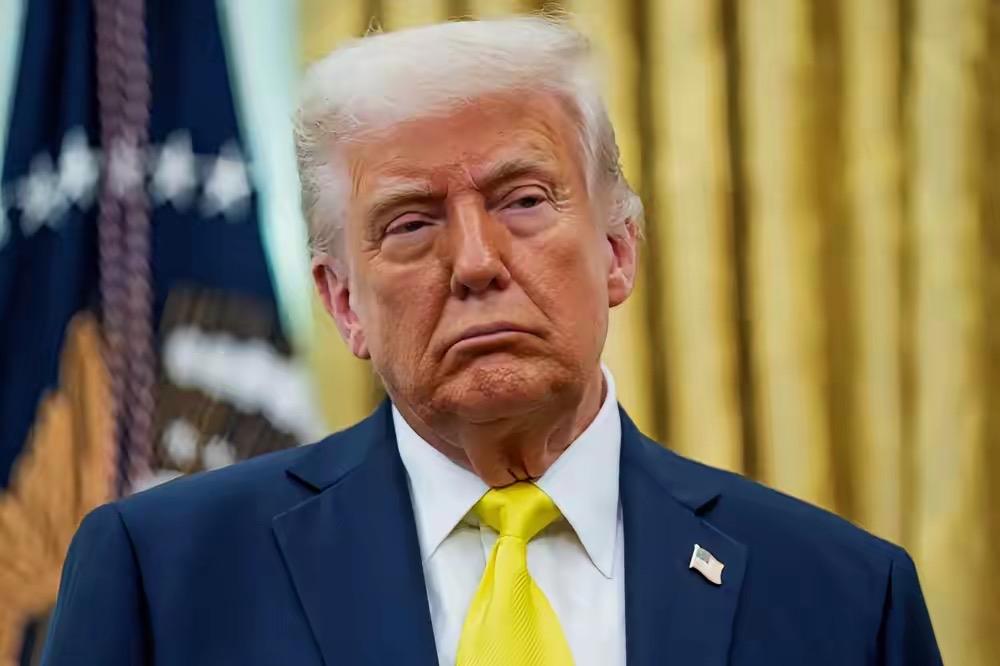 美国真正主人竟是他们？占3%人口掌70%财富，秘诀藏在一本书里富兰克