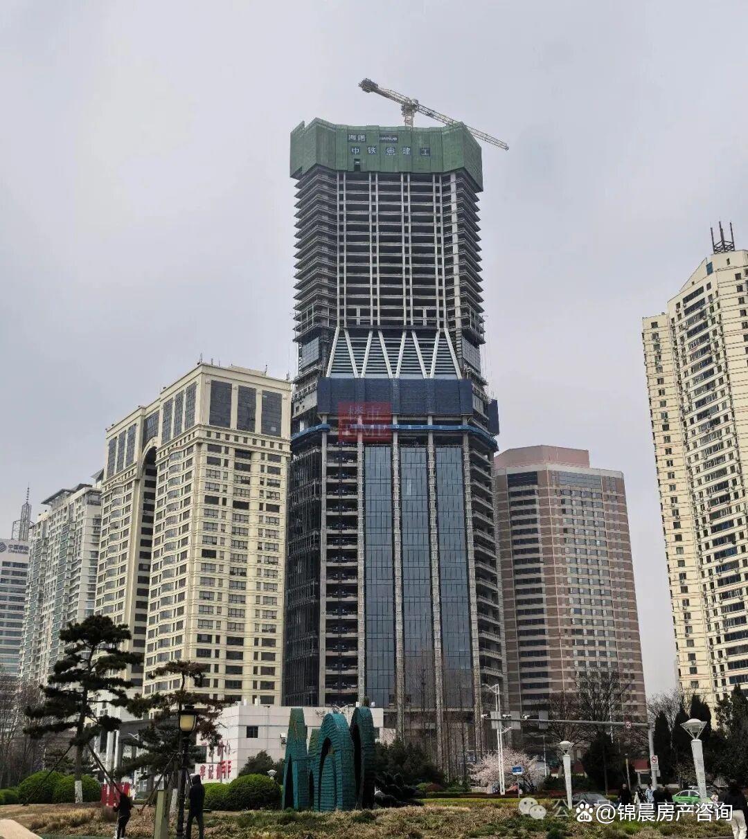 青岛浮山湾惊现“钻石海景宫殿”！南京路1号240米天际线豪宅，竟让一线富豪连夜排