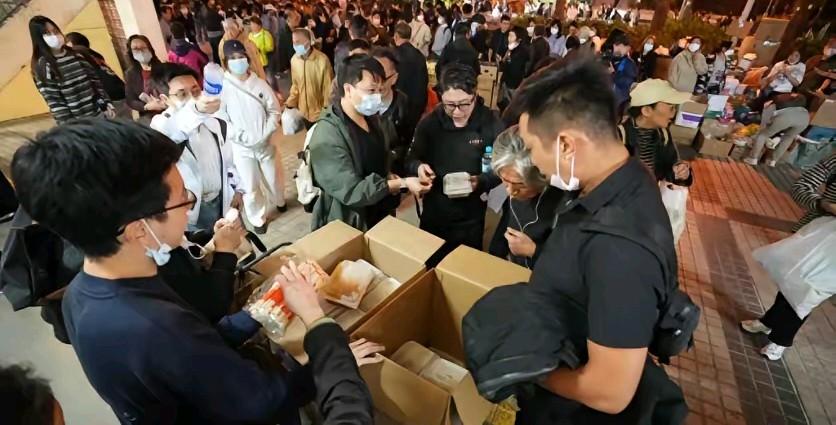 我原以为李嘉诚捐款8000万已经是最大数额的捐款了，没想到除了霍英东，刘德华。还