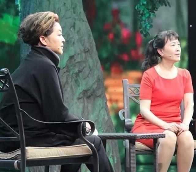 1970年云南地震时，一名老兵徒手救出了14名女兵，45年后，她们得知这位老兵竟