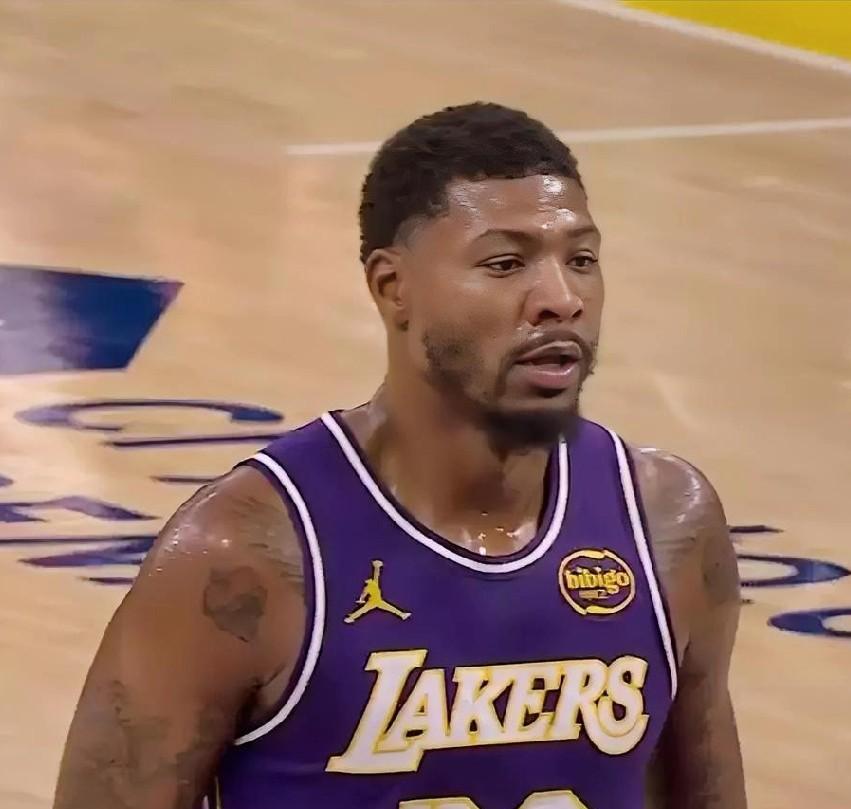 目前来看的话！！湖人休赛期这4笔签约引援真的是赚麻了！！！艾顿：场均31.5分