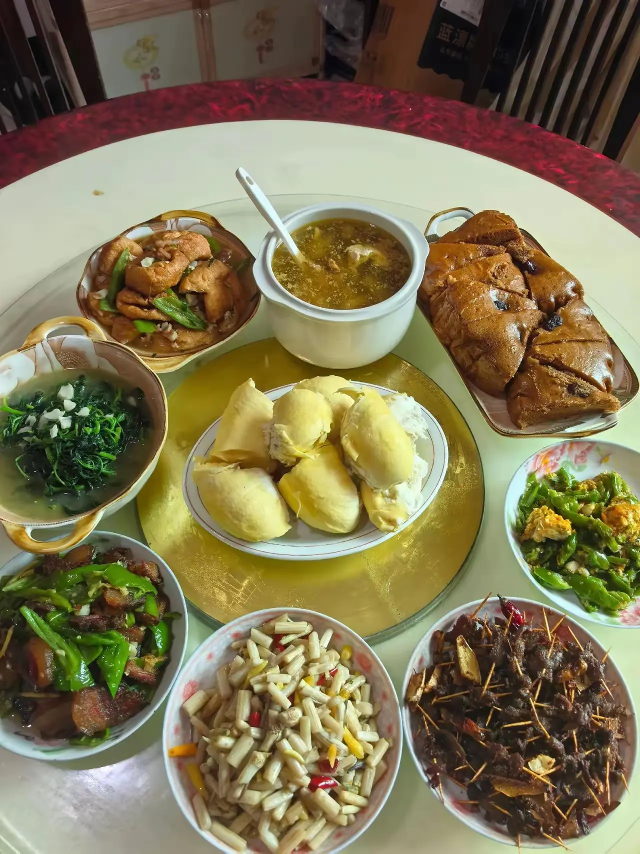 会做饭的女人，太勤快了，不敢发朋友圈，怕有人看上我，说我适合过日子。