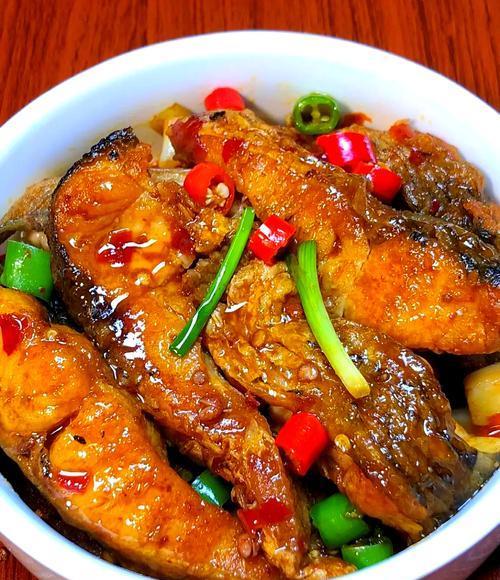 江西省九江市十大名菜（仅供阅读交流，不作权威排行）一、九江鱼块二、板栗炖鸡