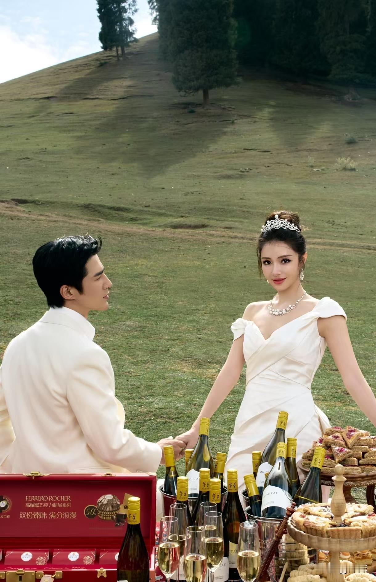 麦迪娜的婆婆，真是把人性摸得透透的。麦迪娜说，每次她和姜潮拌嘴，婆婆永远站她