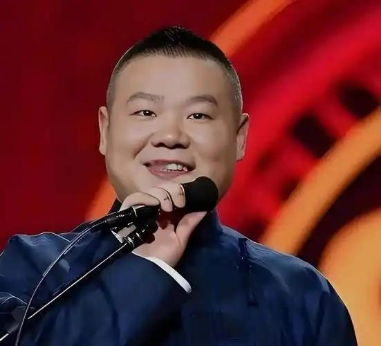  娱乐圈清流！岳云鹏一句大实话，撕开体面遮羞布！岳云鹏在大连相声专场，直面观