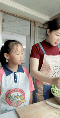 小孩姐没毛病，我站在小孩姐这一边。