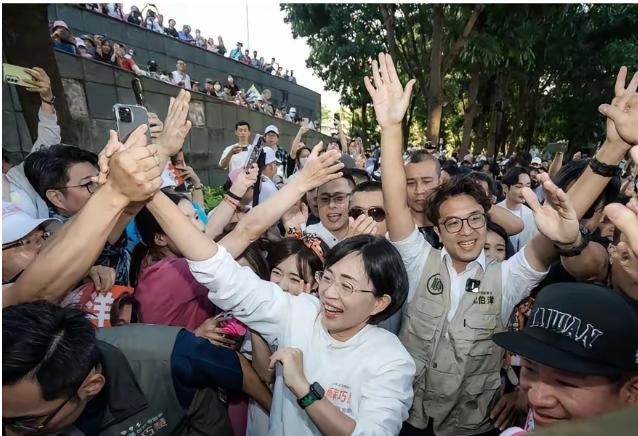 蒋万安如果输了台北市长这一局，沈伯洋胜利了，沈伯洋当了台北市长，那么，蒋万安应该