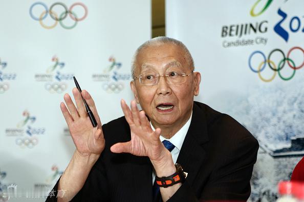 当年发长文狠批郎平，逼着陈忠和下课的两位老爷子，2026年排坛四条战线全崩盘，他