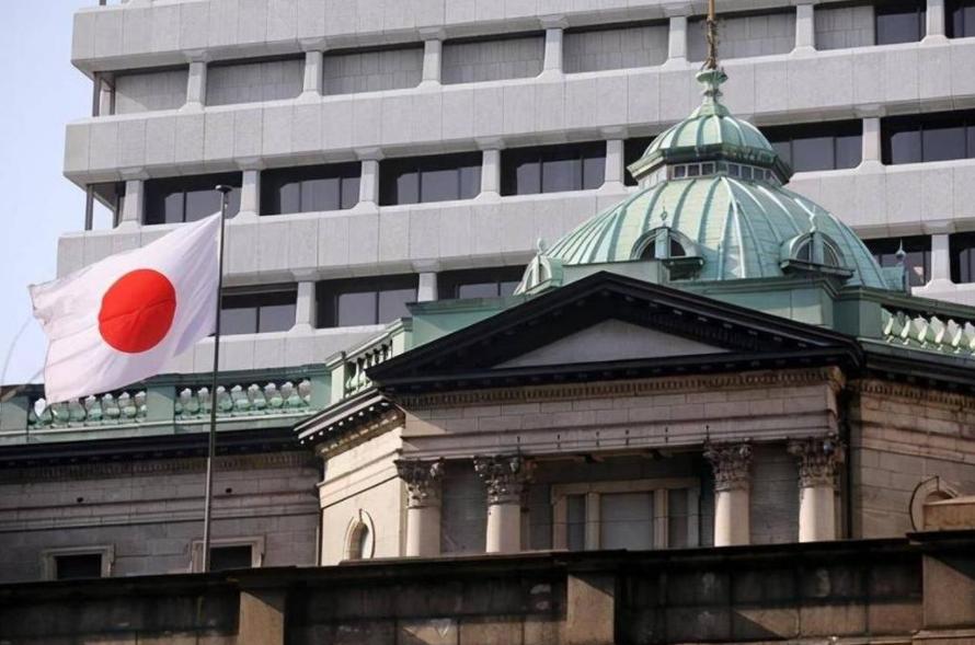 日本退役少将山本一郎近日在接受《朝日新闻》专访时抛出一则震撼性预言：中日两国在东
