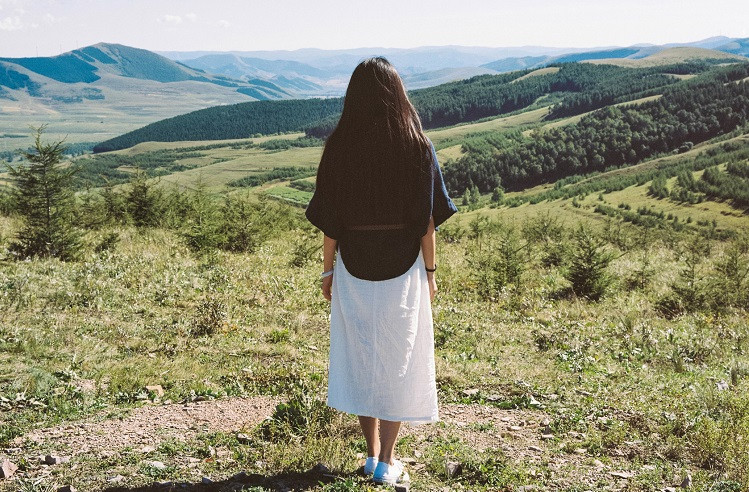 你发现没有，很多男女走入婚外情后，关系一直断不掉。单位有个男同事，老婆结婚11