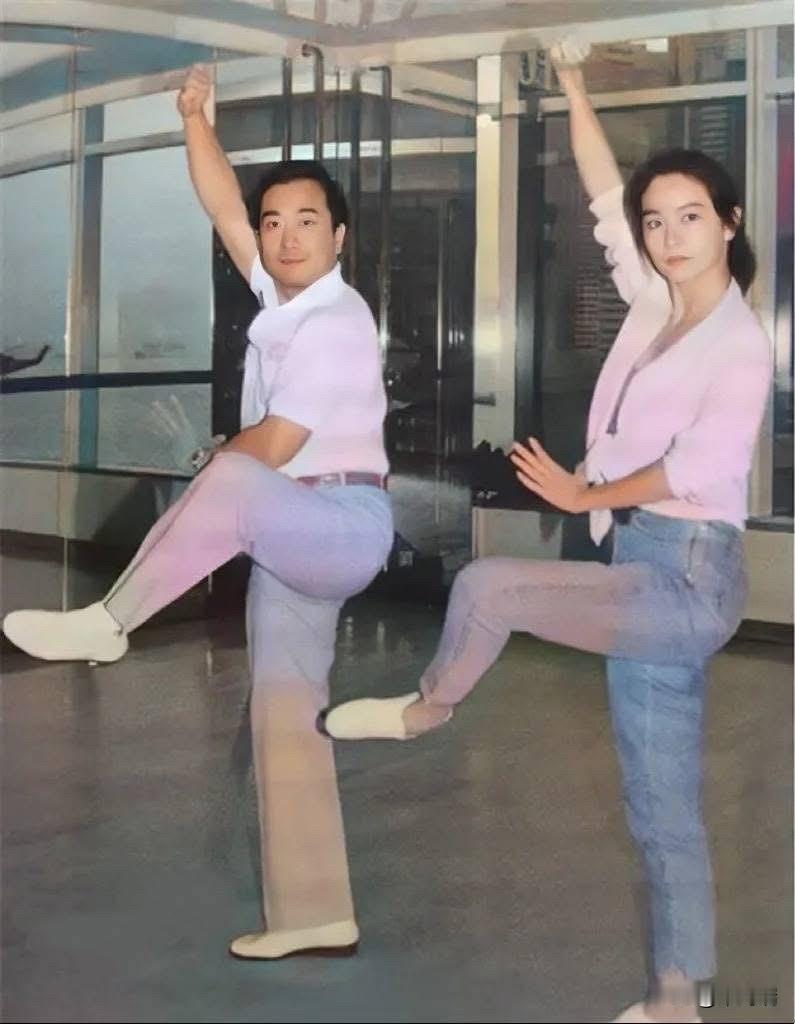 上世纪90年代初，林青霞为了演好《笑傲江湖之东方不败》中“东方不败”这个角色，