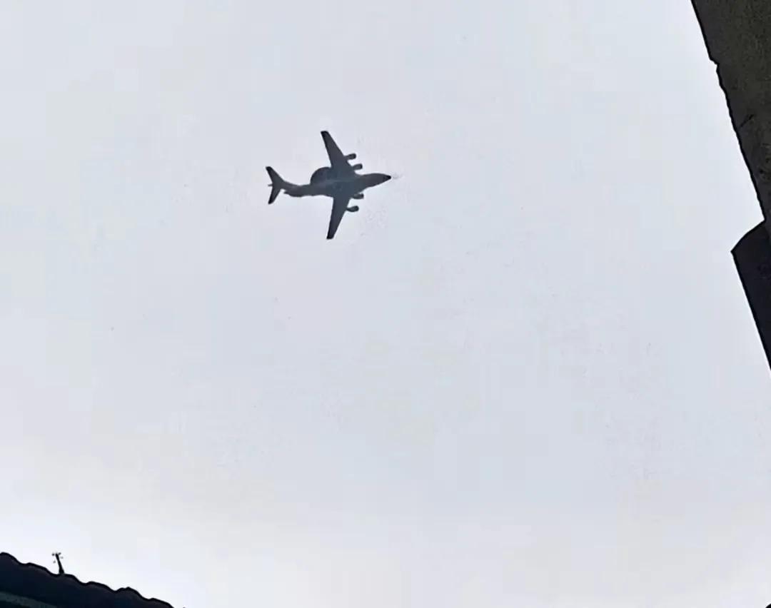 空警六剑客从大的空警-3000，到小的直-18AEW，从陆基的空警-700，到海