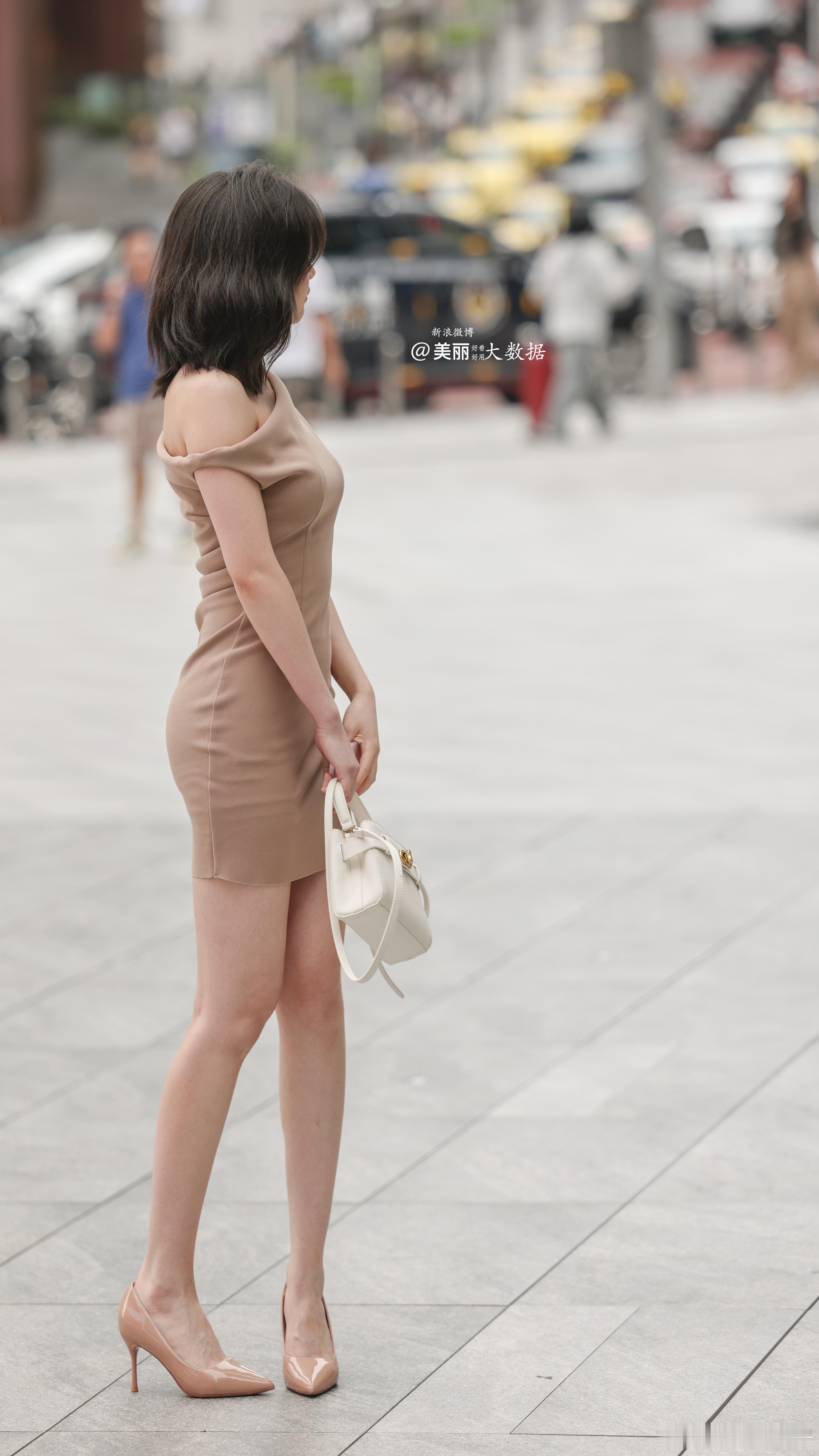 [玫瑰][玫瑰][玫瑰]美丽三连拍[比心][比心][比心]​​​