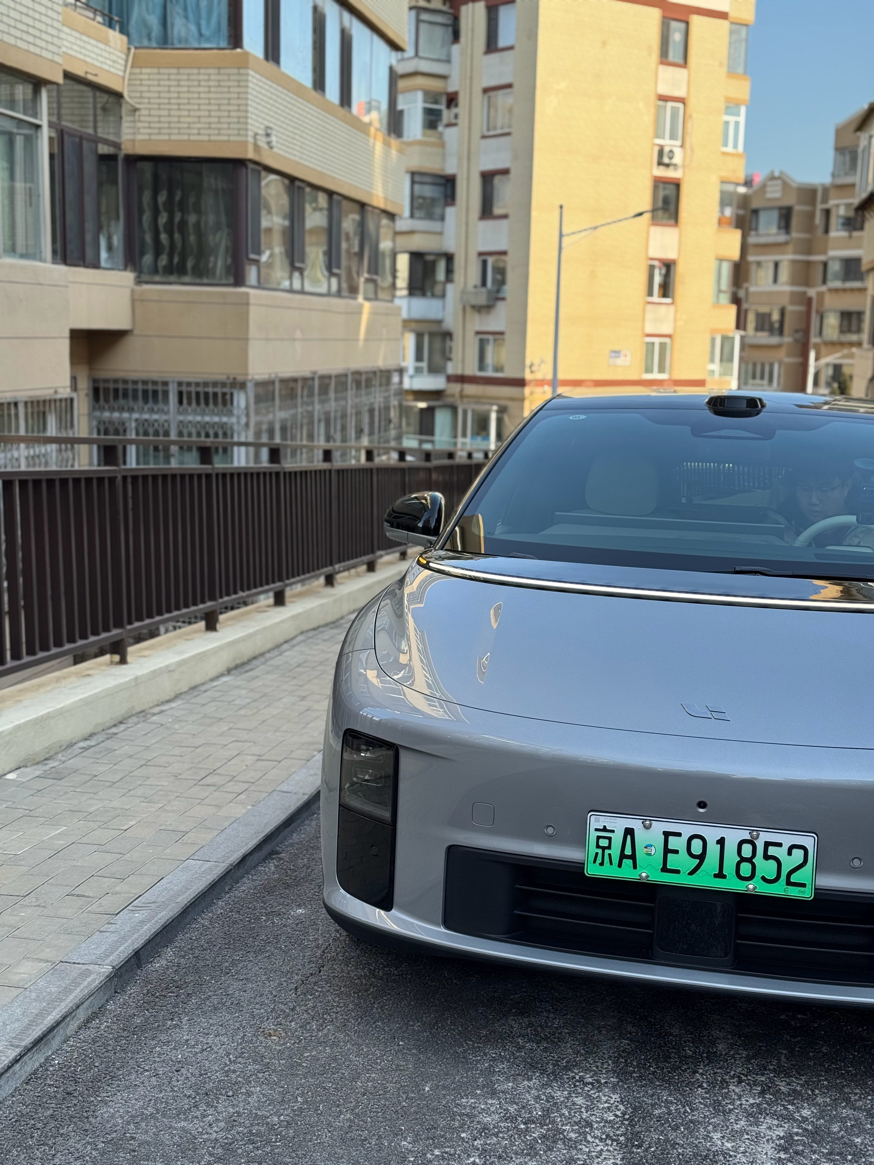 这种干干净净不脏乱差的老小区住起来应该也很舒服吧，早朋友们。大连