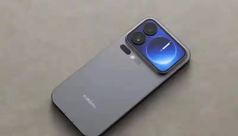 今年旗舰机性当中，我觉得小米手机在产品创新方面赢麻了！别的不说，REDMIK9