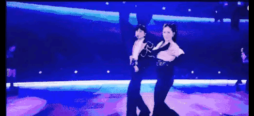 张杰是谢娜这辈子最成功的投资。2007年快男获得第四名的张杰，照理说，火起来有很