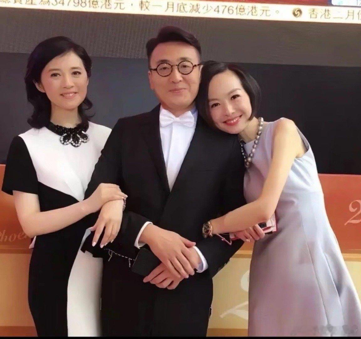 鲁豫窦文涛智性友谊的含金量窦文涛一句“你这次真的帮到我了”带着撒娇的致谢，藏着三