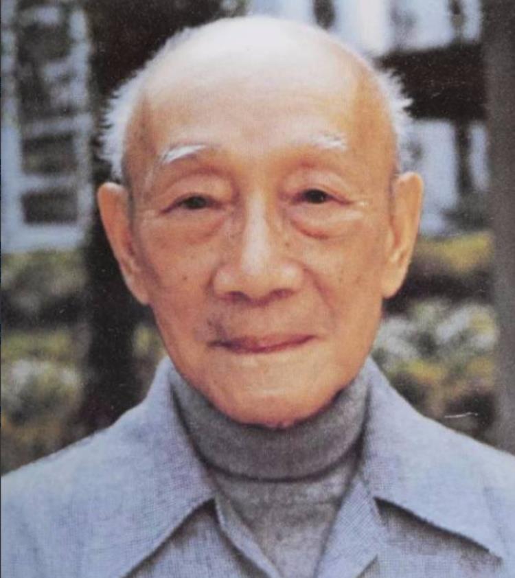 1907年，林风眠母亲被族人抓去“沉塘”，年仅7岁的他抓起菜刀就冲向了人群，大声