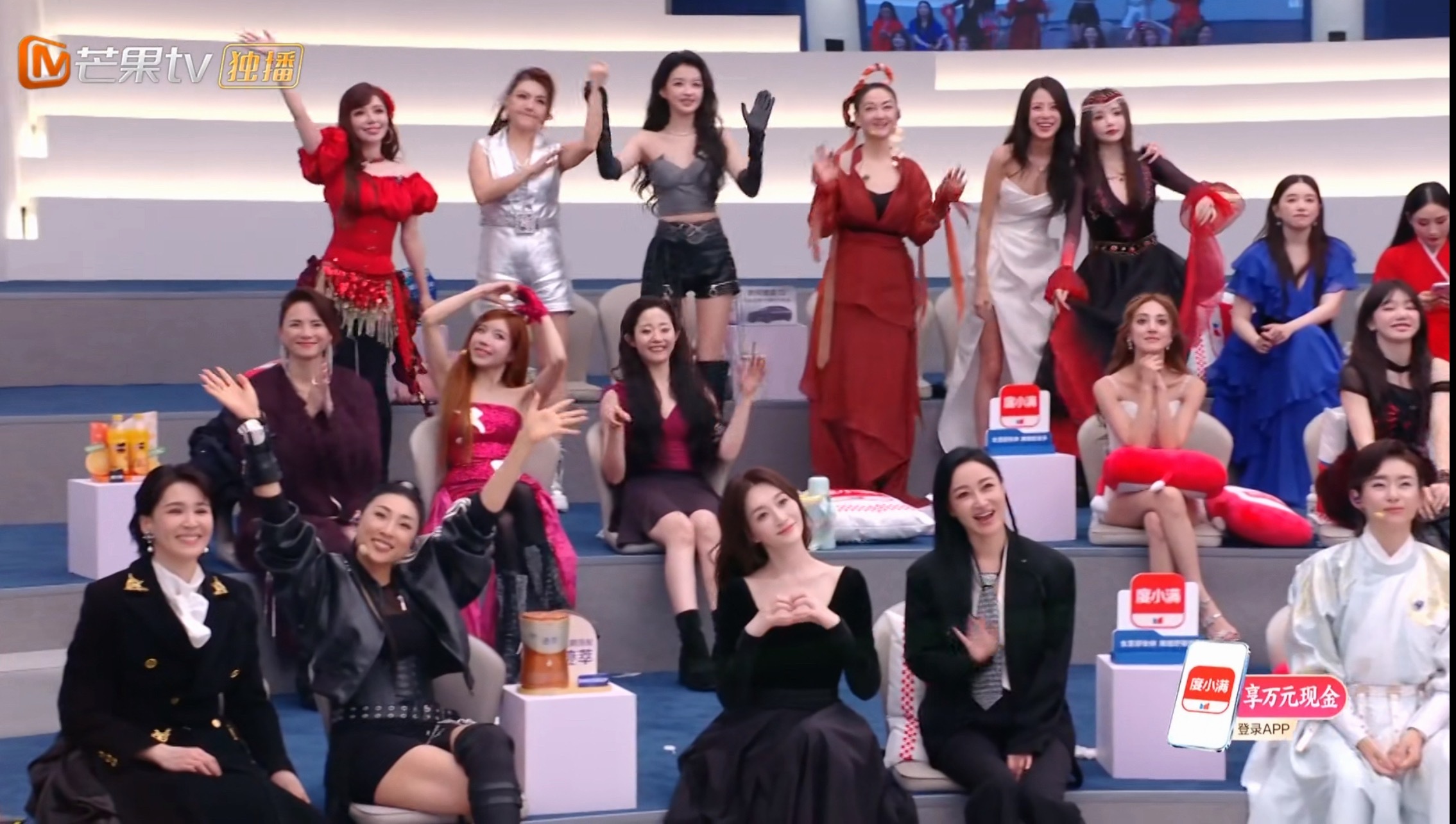 王濛是提前走了吗，浪姐最后这个大全景居然都没看到她…王濛挂脸