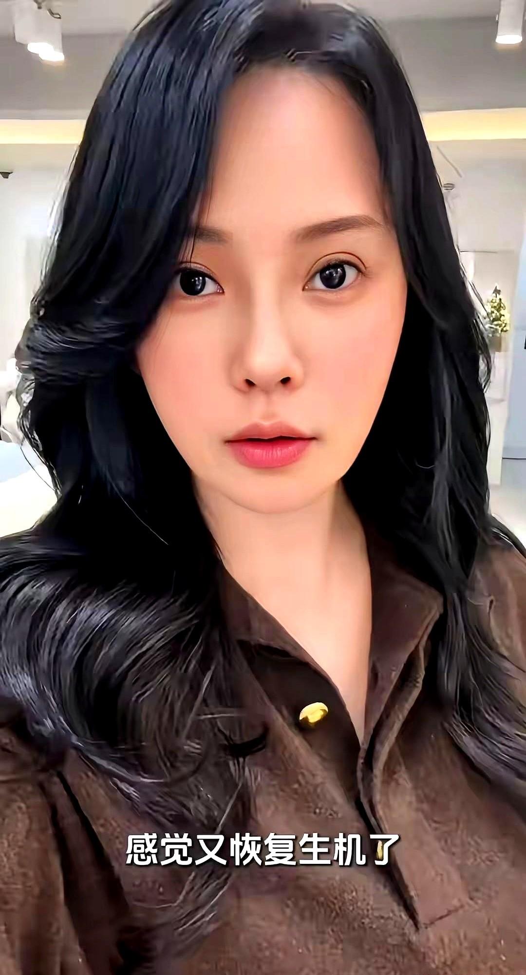 我去！伊能静这波韩国美容局直接把我看懵圈了！现在网上吵翻了——有人说“快60