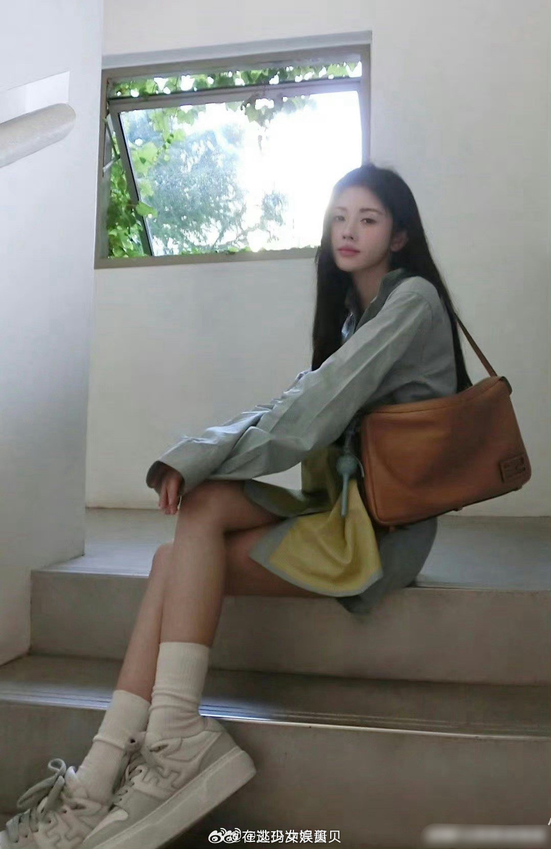 鞠婧祎这图的腿，人缺啥就执着啥，老话没说错