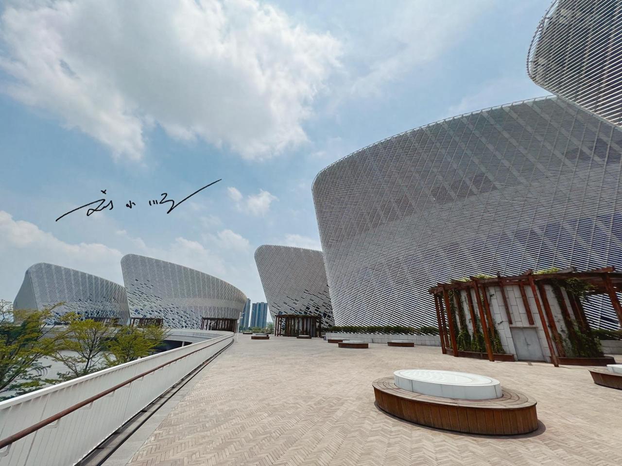 福建福州常被认为是“没存在感”的省会，实则其有着独特的历史文化底蕴与强劲的发展潜