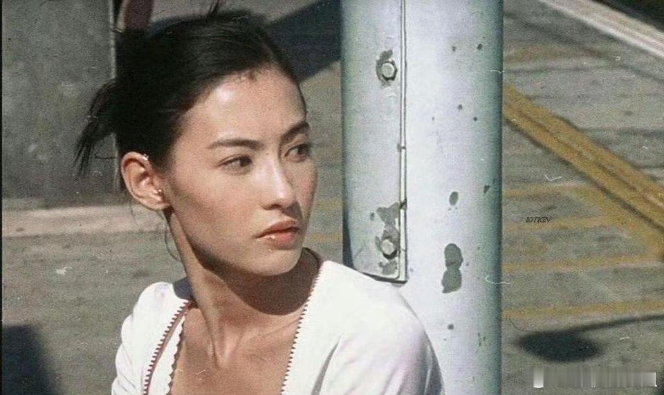没见过比张柏芝骨相还牛的女明星了​​​