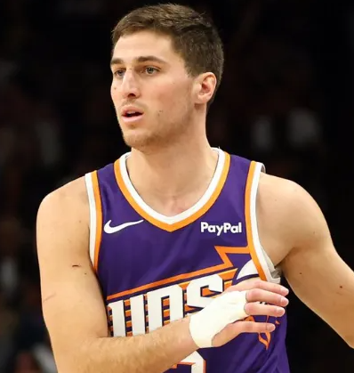 NBA常规赛太阳客场对阵开拓者的比赛已经结束。全场战罢，太阳以130-125战胜