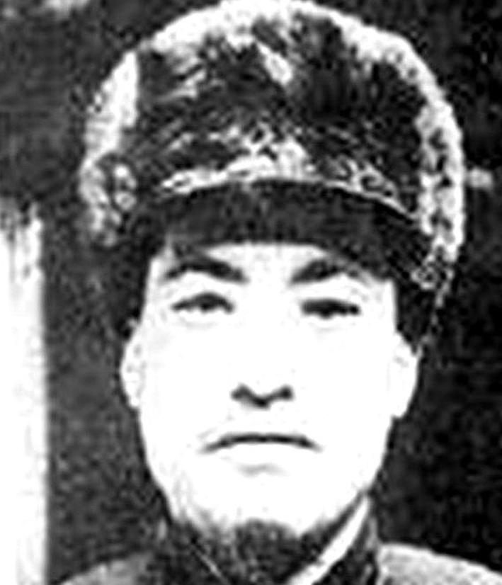 1937年甘肃，马家军旅长马禄，抓到了红三十军的参谋长黄鹄显。没上报，没用刑，反