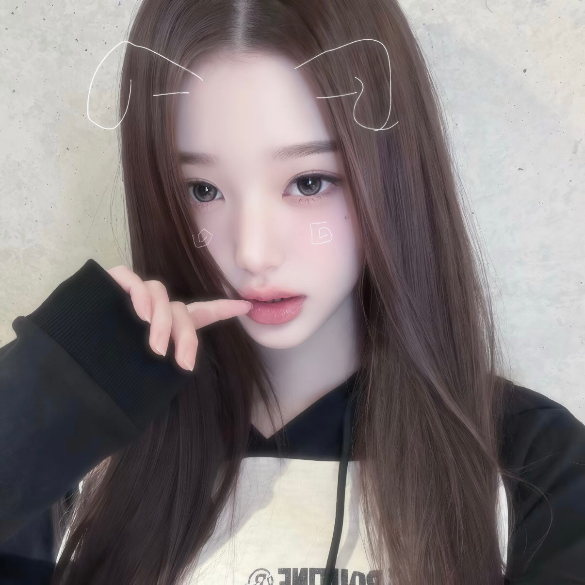 张元英🐰