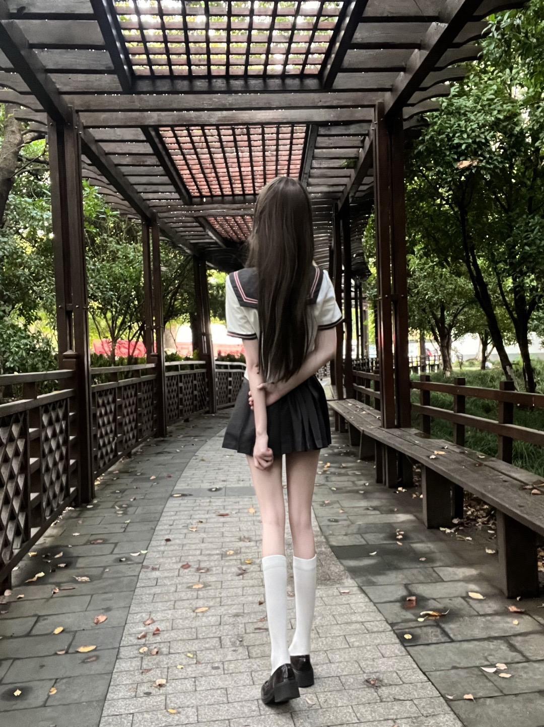 心理学家说："告诉你一个养孩子的秘密，不发脾气的力量非常强大，你越是情绪稳
