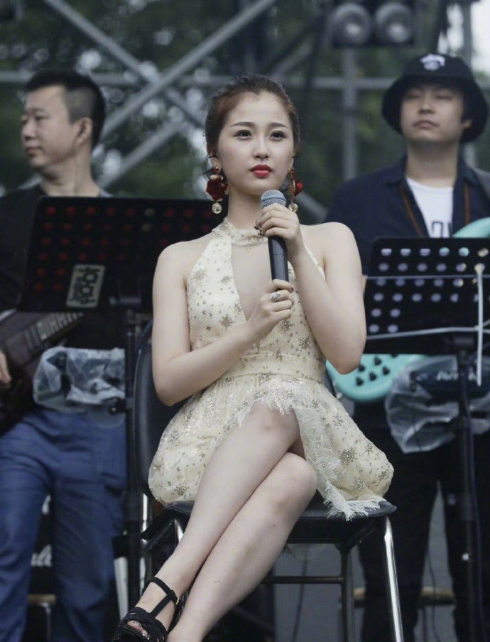 虞书欣之前也参加过音乐节，这状态怎么样？​​​