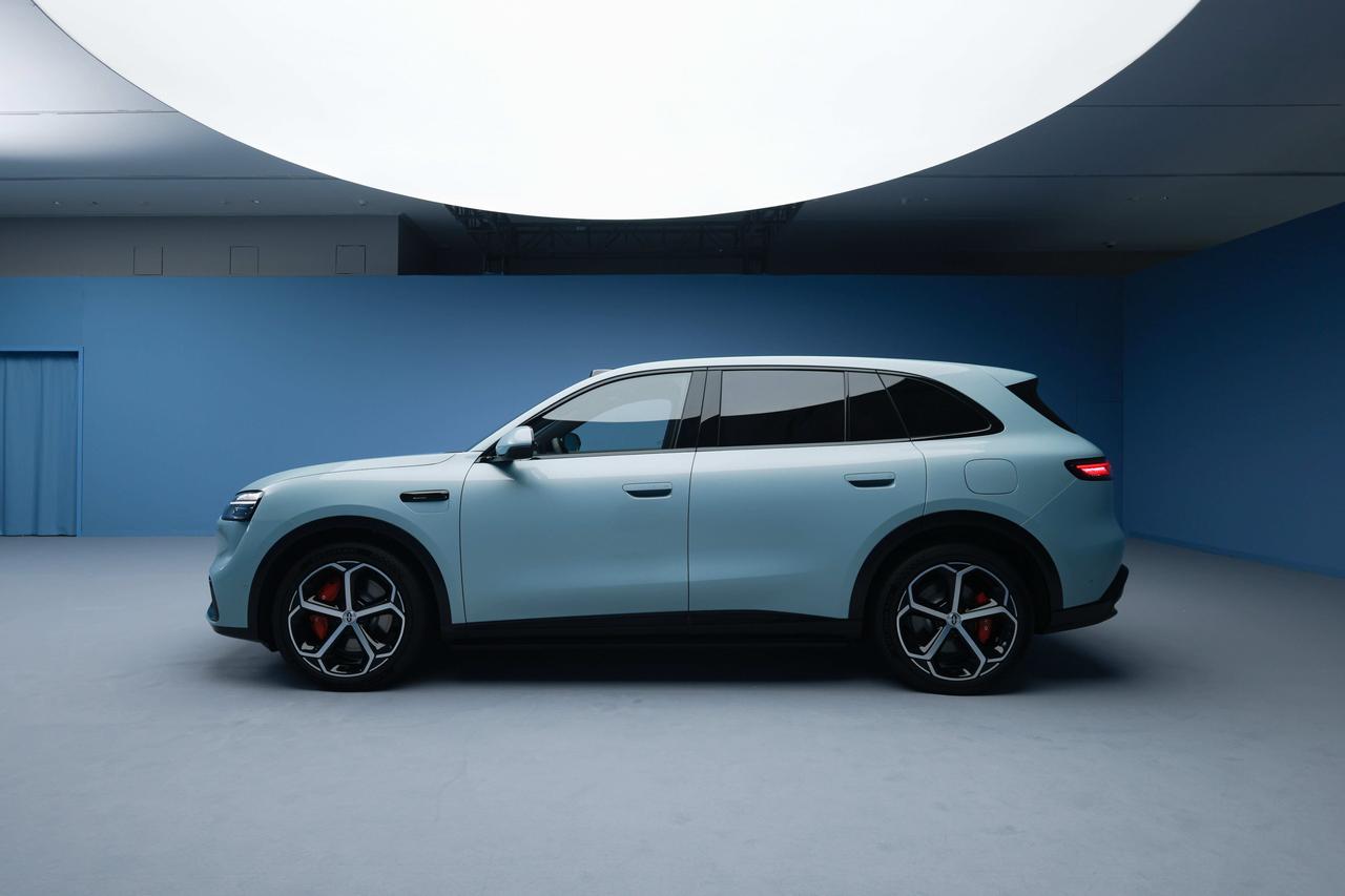 作为一个科技控，看完问界M6的静态细节，我只想说，华为这次把“仪式感”刻进了DN